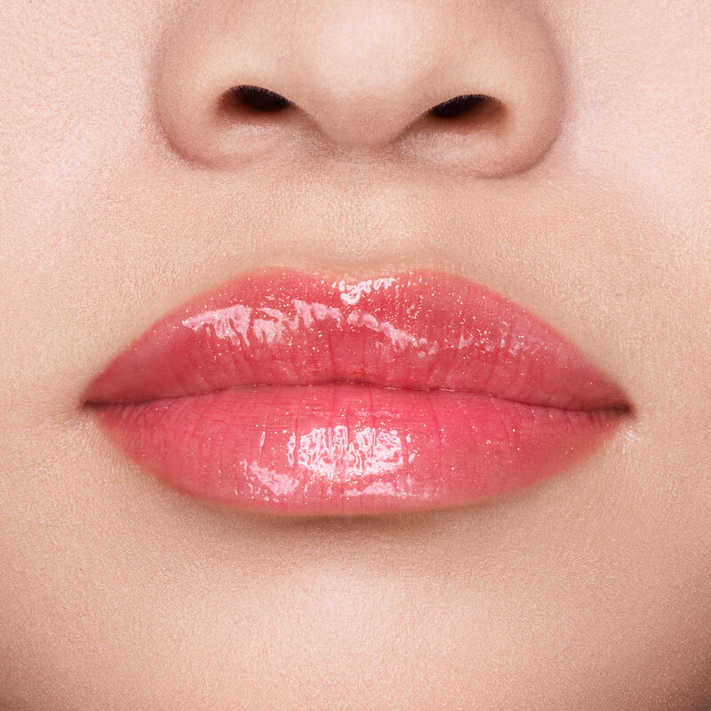 Shiseido Shimmer GelGloss β Shade 07 (Shin-ku Red)