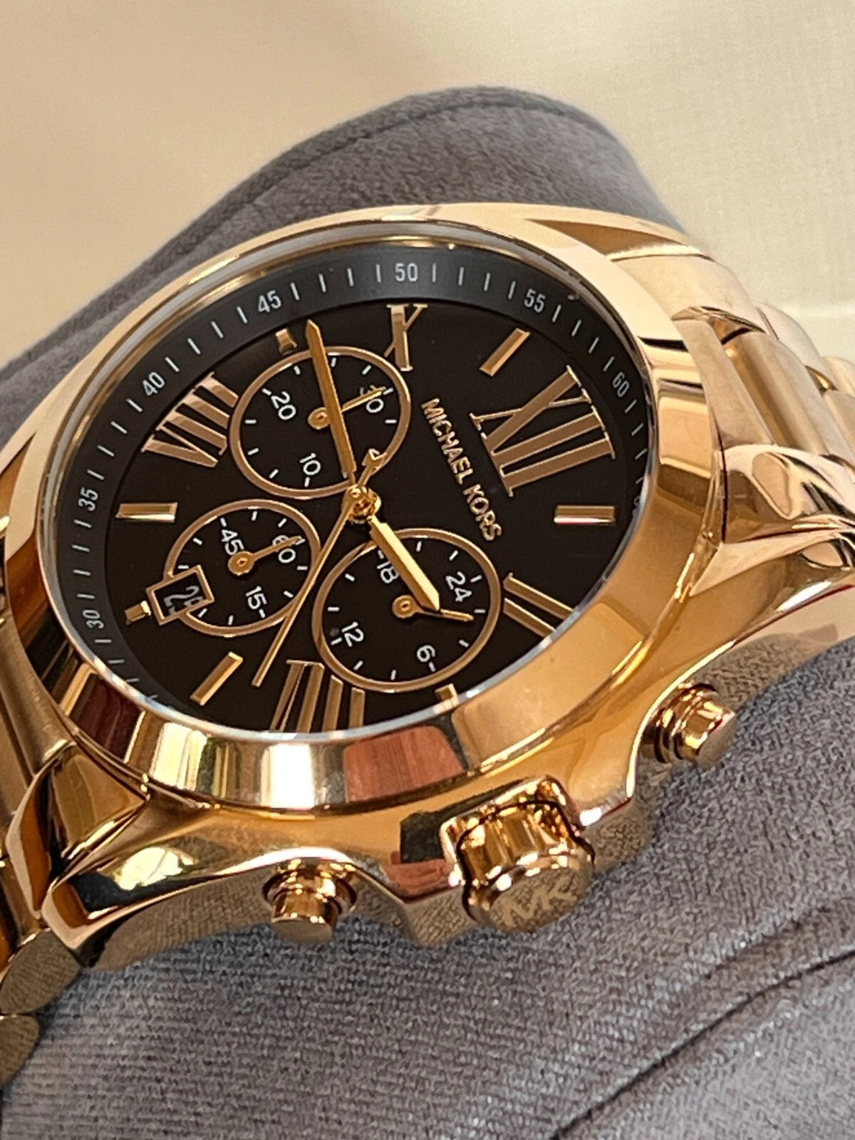 MICHAEL KORS BRADSHAW-MK5854 Black & Gold 43mm (Unisex)