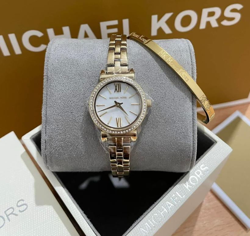 MICHAEL KORS WOMENS PETITE SOFIE WATCH - MK-3833 ( WITH MK BANGLE )