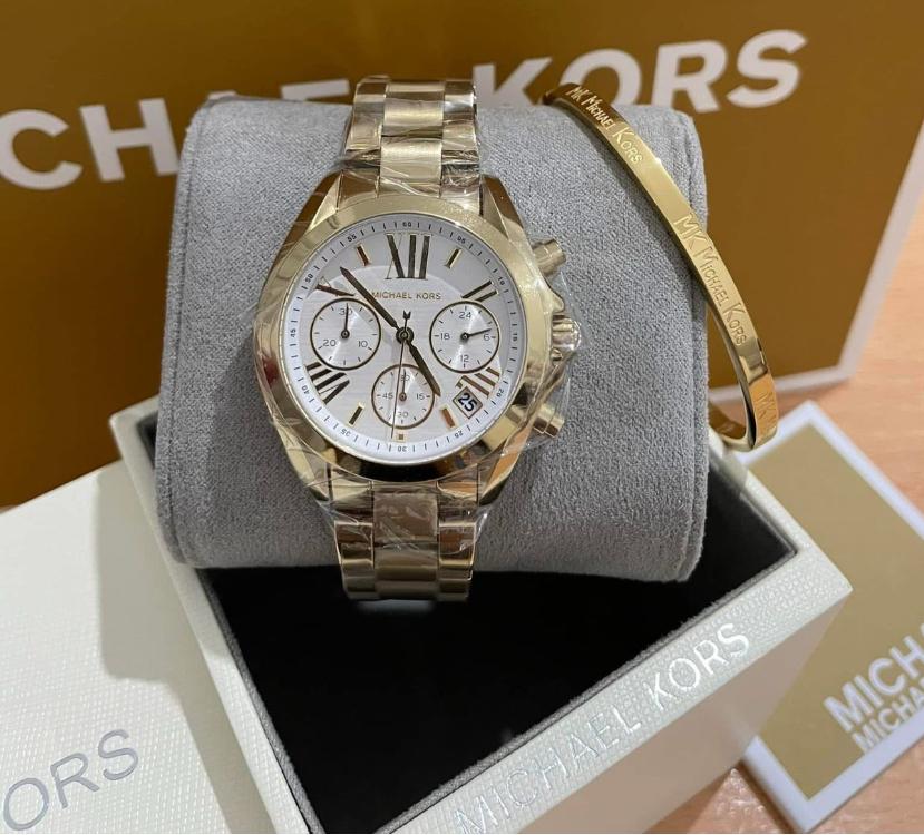MICHAEL KORS BRADSHAW GOLD PLATED WHITE DIAL ( WITH MK BANGLE )