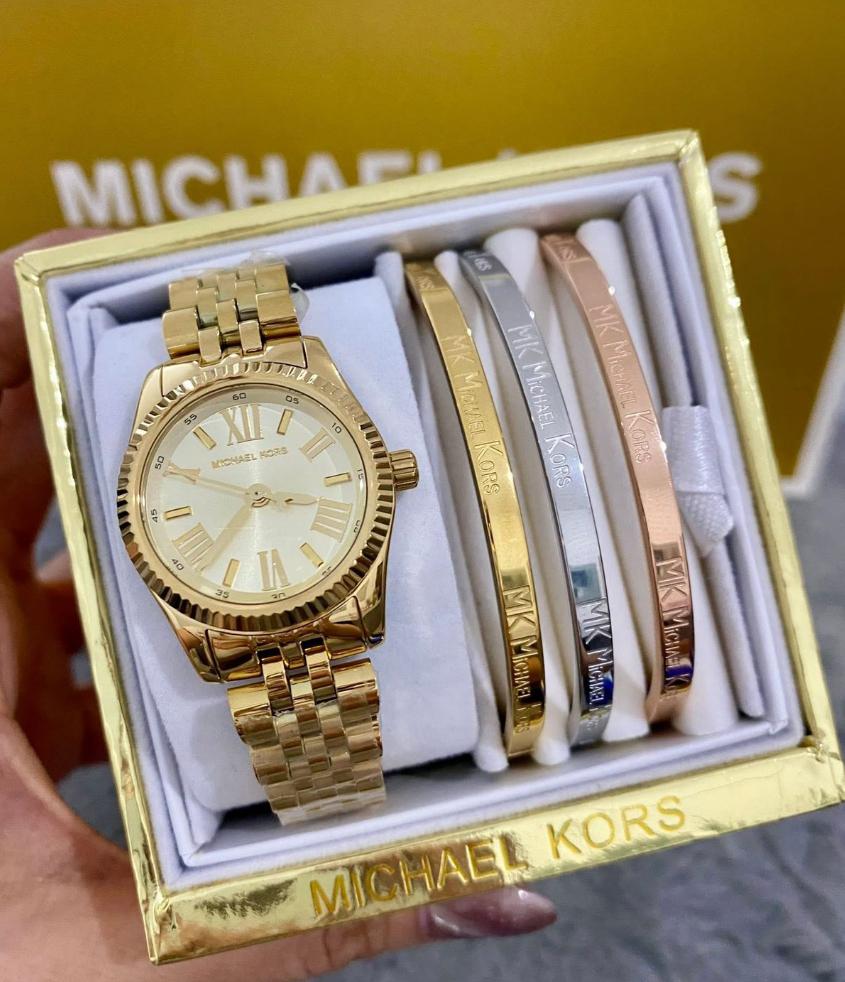 MICHAEL KORS QUARTZ STAINLESS STEEL GOLD DIAL ( Gift Set )